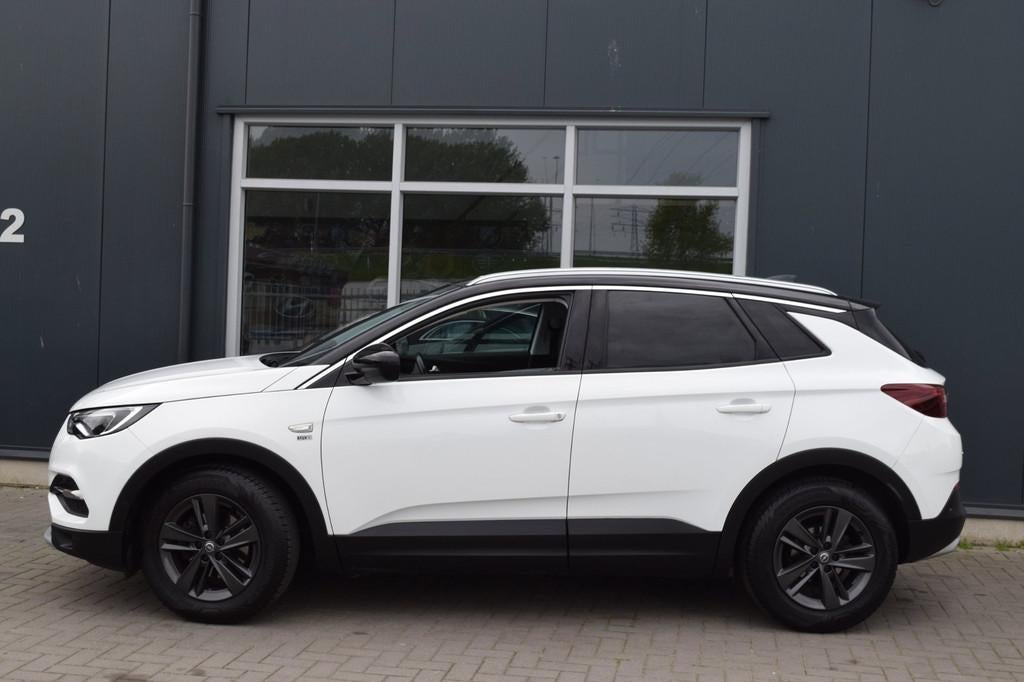 Opel Grandland X 1.2 Turbo 120 Jaar Edition | LED | Navi | L, Voorwielaandrijving, Gebruikt, 1199 cc, Leder en Stof