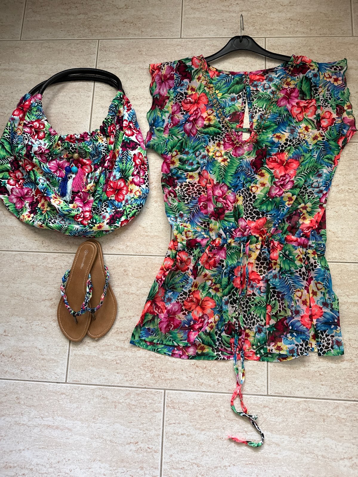 Strandjurkje, slippers en tas - Hunkemöller set, Ophalen of Verzenden, Zo goed als nieuw, Overige kleuren, Overige typen