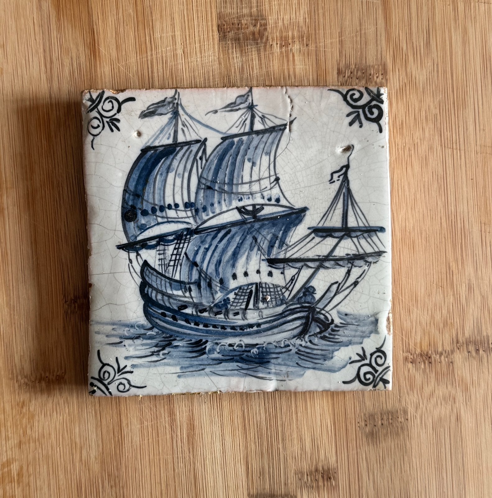 Antieke schip tegel, Antiek en Kunst, Antiek | Wandborden en Tegels, Ophalen of Verzenden