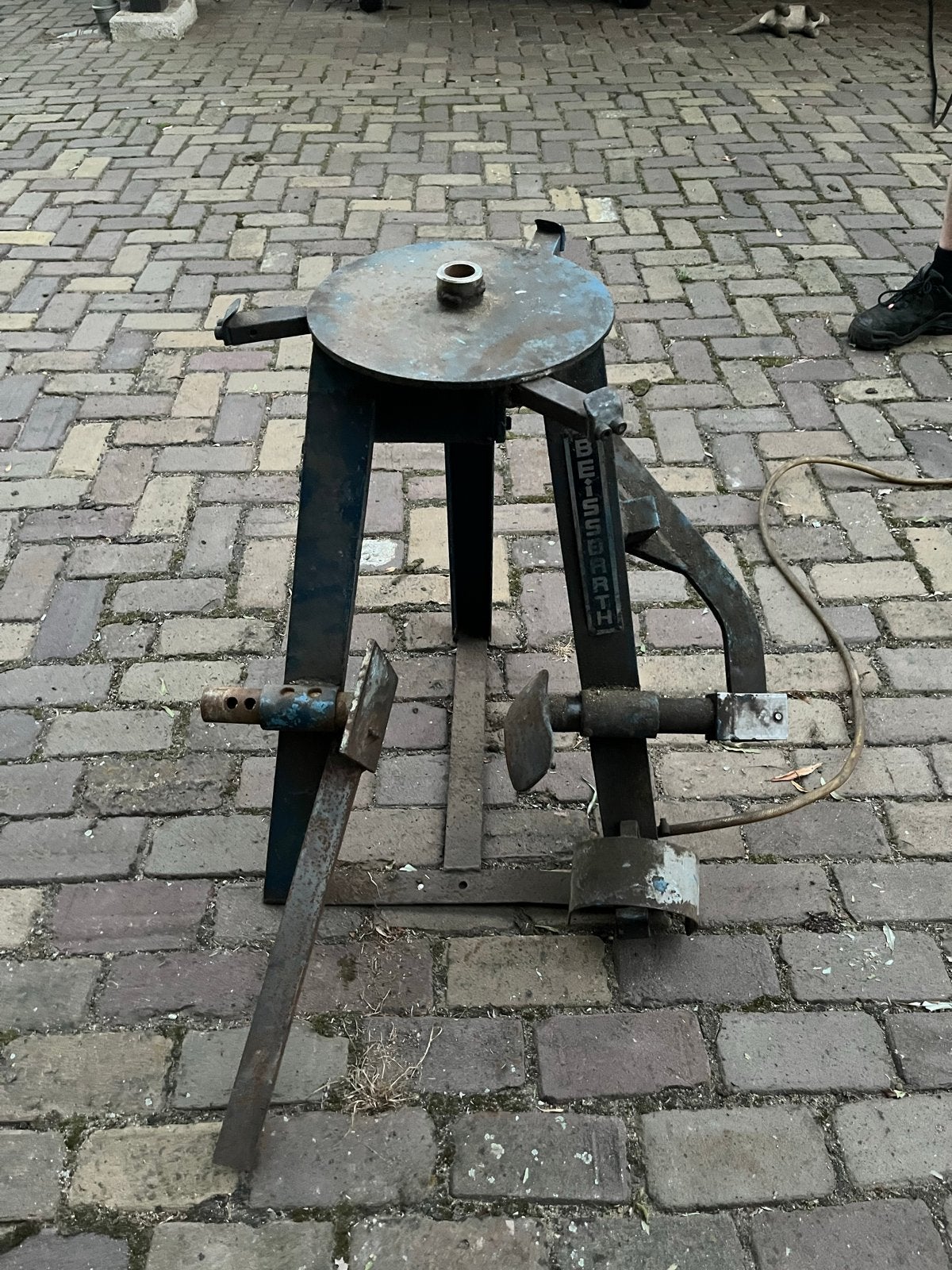 Beissbarth banden demonteerapparaat, Ophalen, Gebruikt
