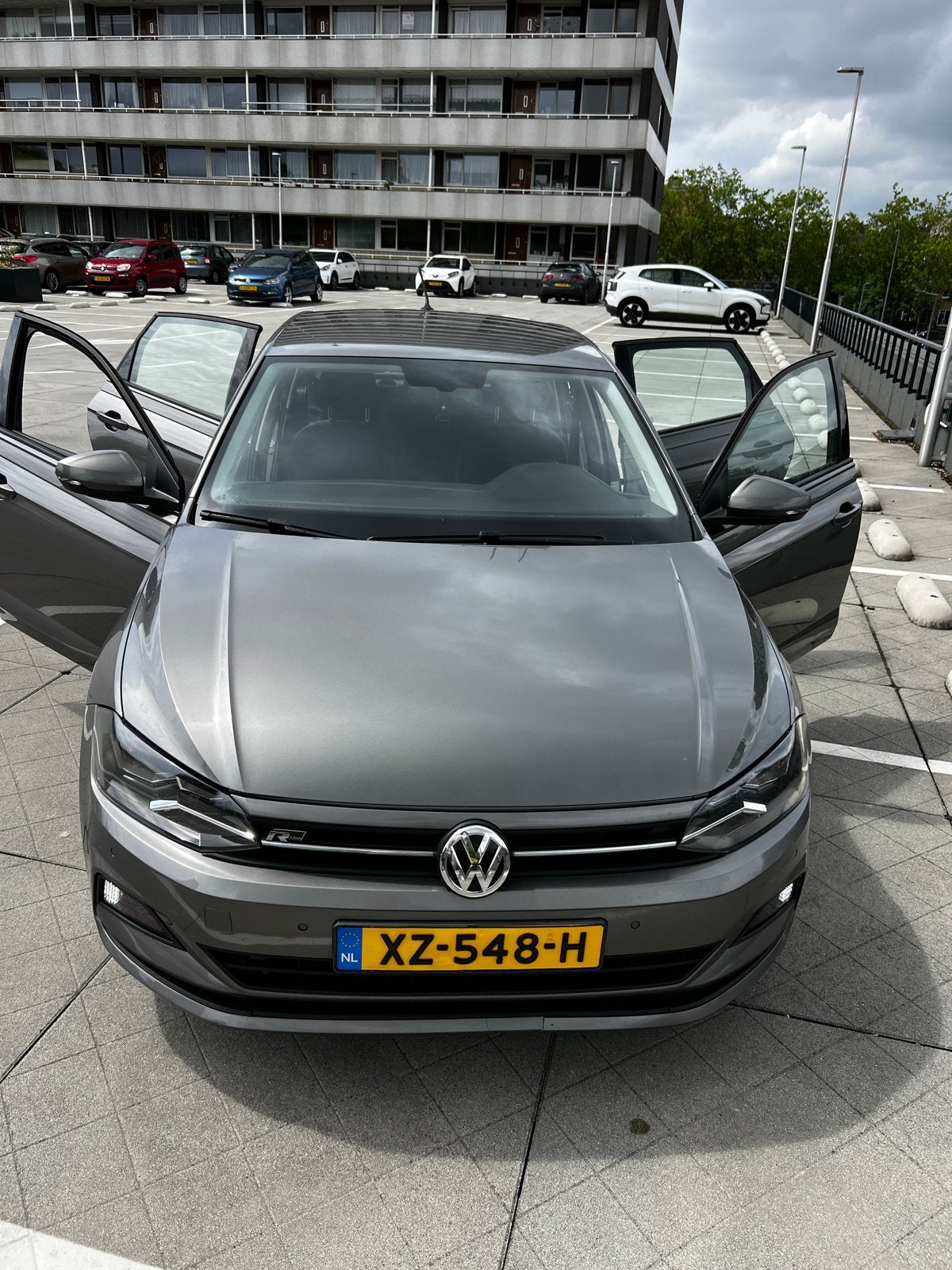Volkswagen Polo 1.0 TSI 95pk 2018 Grijs, Voorwielaandrijving, 40 €/maand, Beige, Alcantara