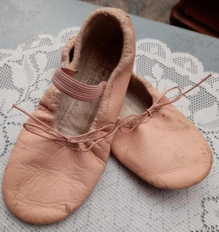 Leuke oude ballet schoentjes, Ophalen of Verzenden