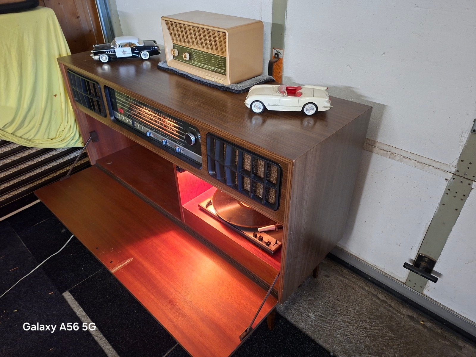 prachtig radiomeubel van gründig met platenspeler, Ophalen of Verzenden