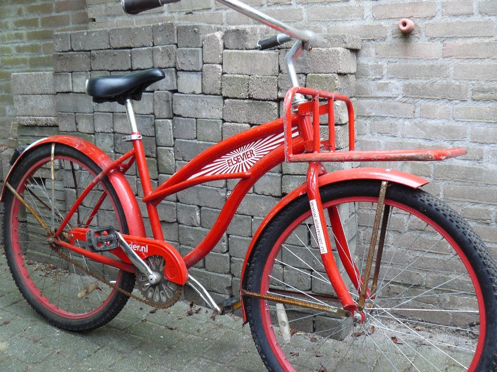 Leuke rode beachcruiser met 26 inch wielen. Opknapper!, Fietsen en Brommers, Ophalen, Terugtraprem, Gebruikt, Staal
