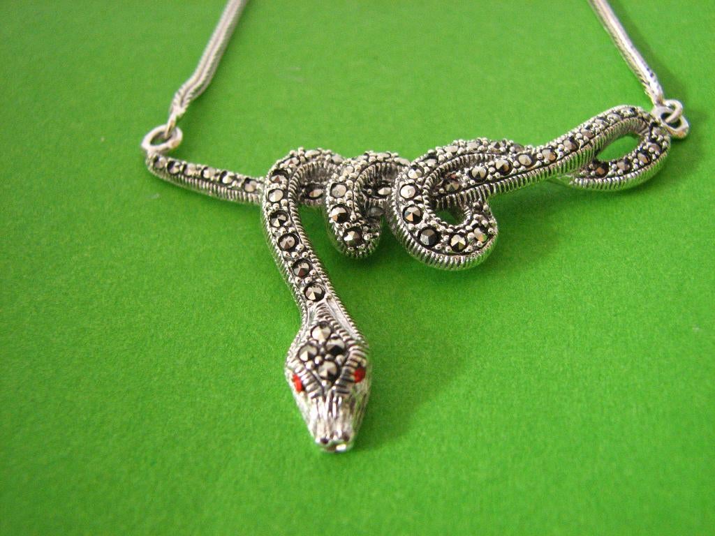Mooi Zilveren Collier met Markesietjes - Slang, Verzenden, Zilver, Ketting, Met edelsteen
