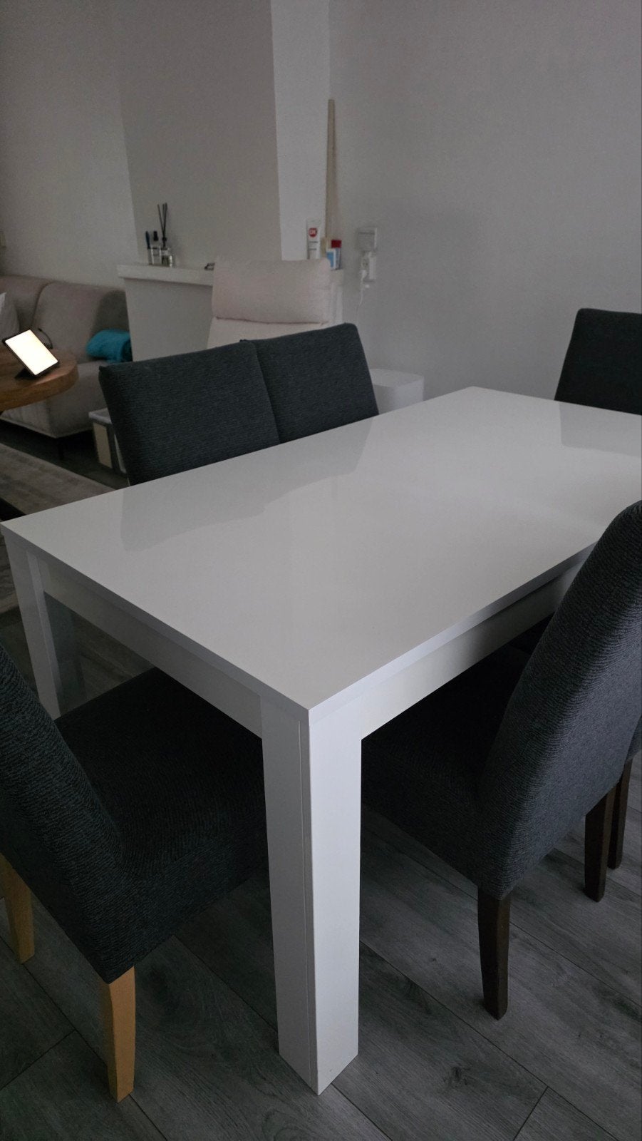 Witte hoogglans eettafel en stoelen, Huis en Inrichting, Ophalen