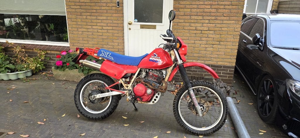 Honda XL600 1984  enduro met kenteken, Sportuitlaat, Occasion, Particulier, Enduro