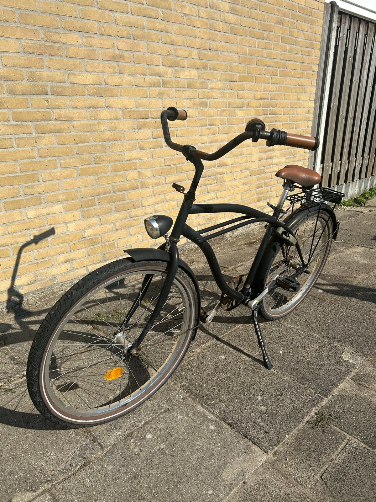 Zwarte bobber fiets met dikke banden, zadel en bagagedrager, Overige merken, Gebruikt, Velgrem, Ophalen of Verzenden
