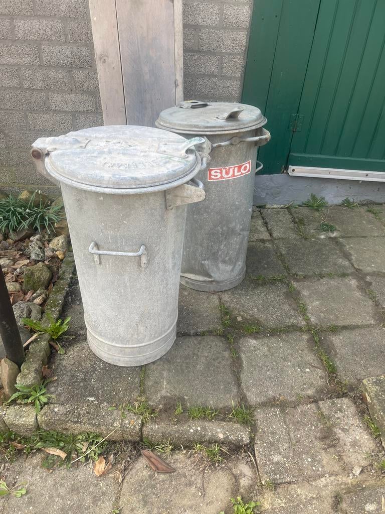 2 hele oude prullenbakken, als bloembak te gebruiken, Ophalen, Overige materialen, Gebruikt, Rond