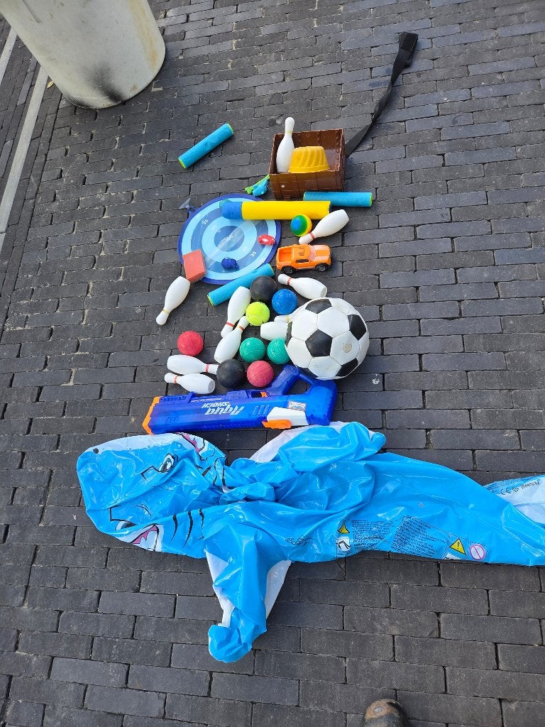 Zwembad.speeltjes, Ophalen, Gebruikt