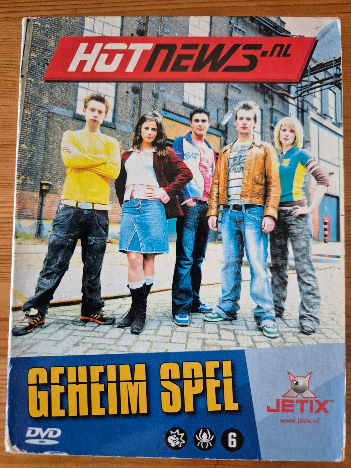 Hotnews Seizoen 1 - Geheime Spel (DVD), Cd's en Dvd's, Gebruikt, Alle leeftijden, Overige genres, Breedbeeld