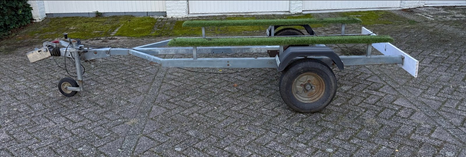 Boottrailer met teruglooprem en afneembare lichtbalk, Minder dan 1500 kg, Gebruikt, Sloepentrailer, Minder dan 6 meter