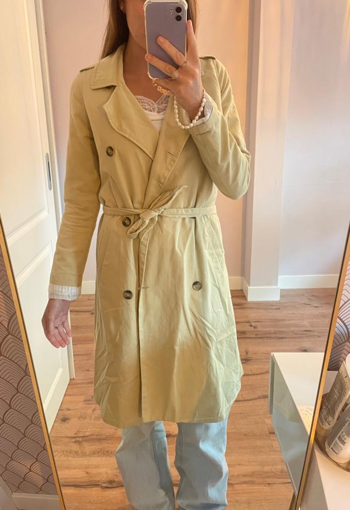 Vintage trenchcoat beige maat XS, Kleding | Dames, Ophalen of Verzenden, Zo goed als nieuw, Maat 34 (XS) of kleiner, Beige