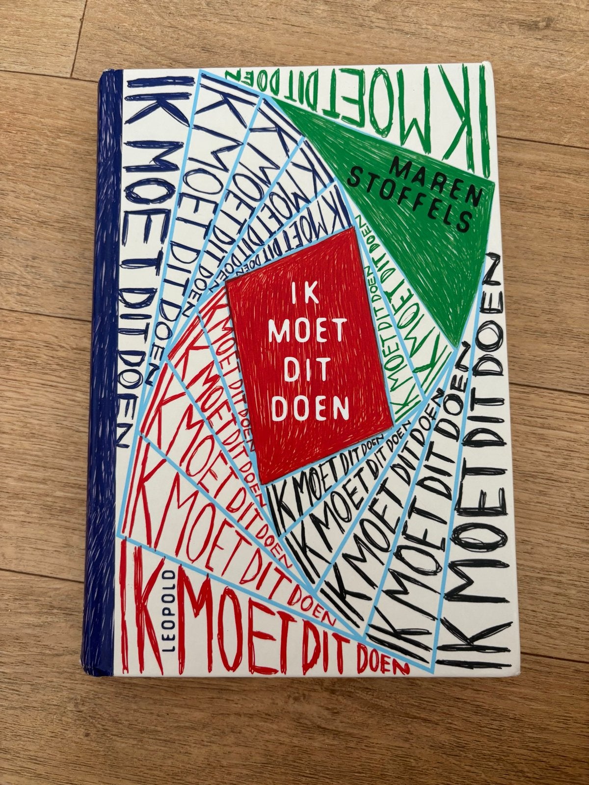 Ik moet dit doen - Maren Stoffels (Jeugdboek), Ophalen of Verzenden, Zo goed als nieuw, Nederland
