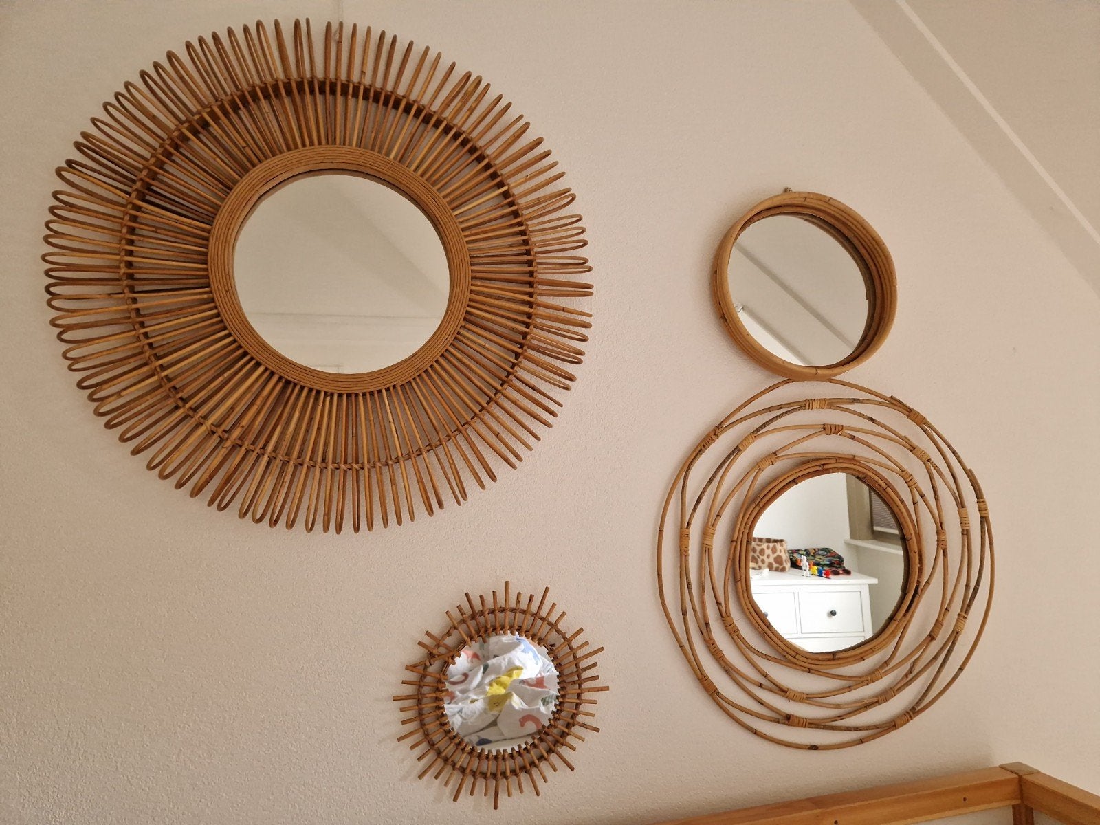 Set van 4 rotan spiegels in verschillende maten, Huis en Inrichting, Woonaccessoires | Spiegels, Ophalen of Verzenden, Gebruikt