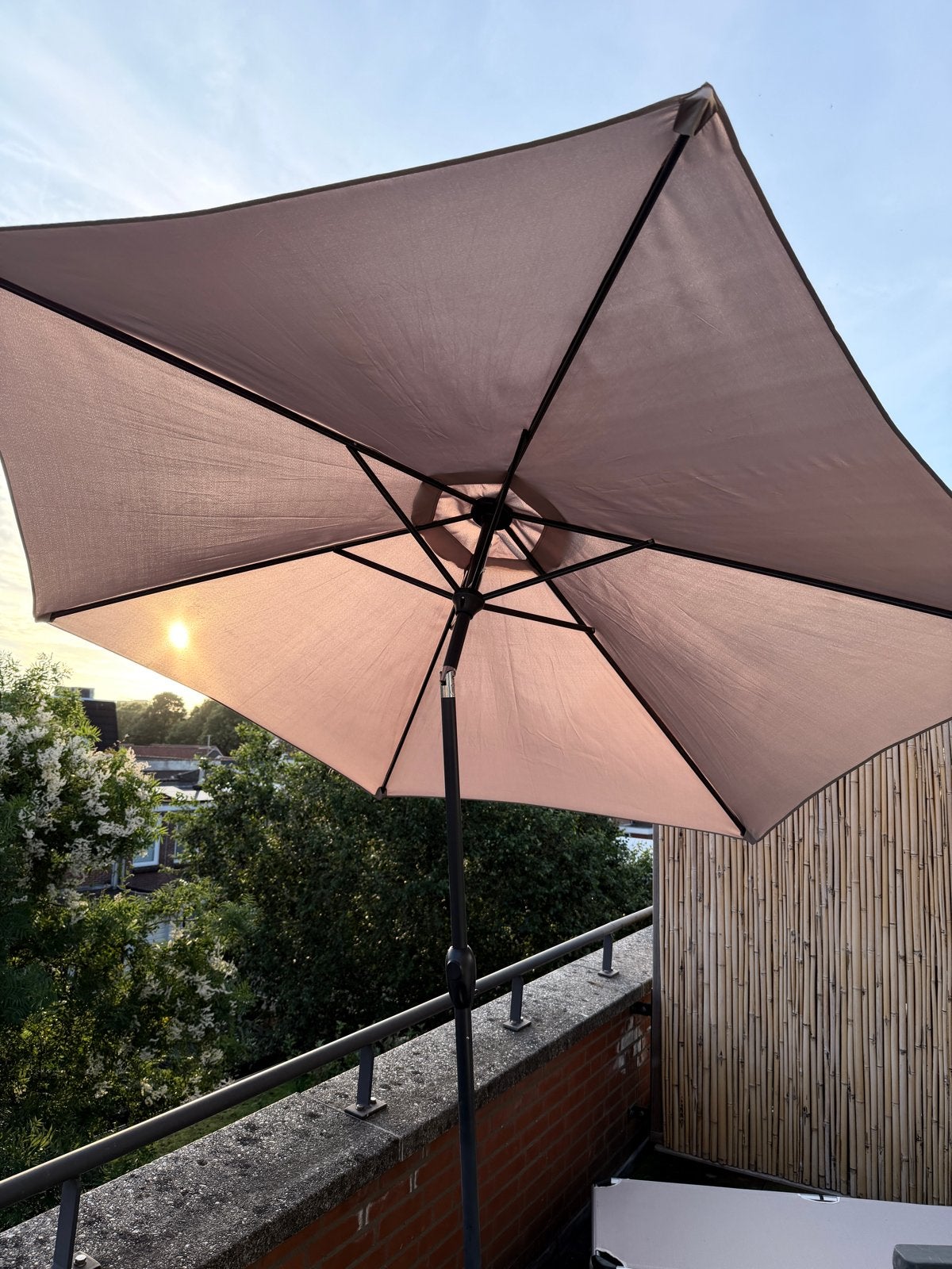 Parasol met granito voet, Ophalen, 2 tot 3 meter, Stokparasol, Verstelbaar