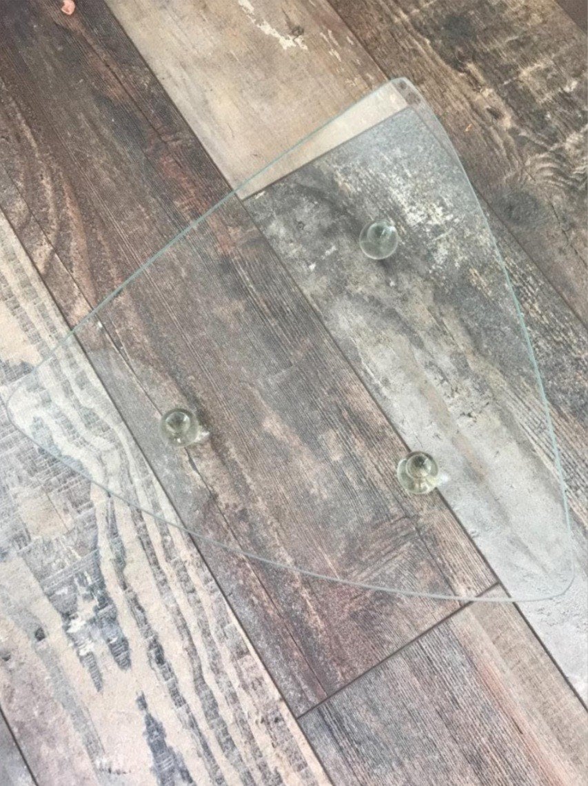 Glazen Driehoek Schaal met Bolpootjes, Ophalen of Verzenden, Overige vormen, Glas, Schaal