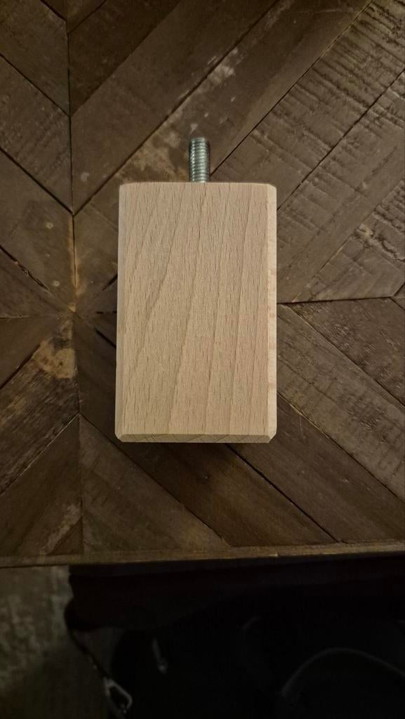 12 stuks meubelpoten 5x5x8cm van Hornbach, Ophalen, Zo goed als nieuw, Rond
