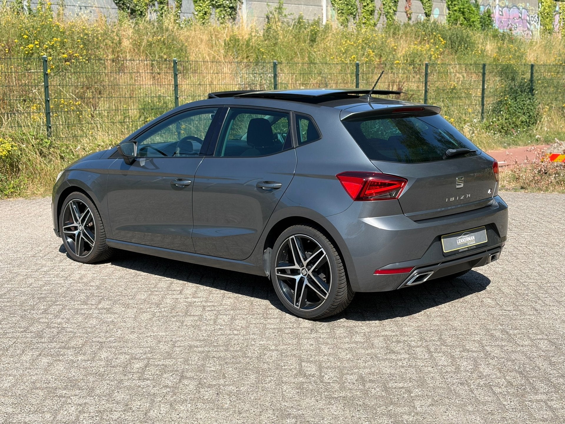 SEAT Ibiza 1.0 TSI FR PANO I 95PK I CARPLAY I LED I VOLL DEA, Gebruikt, 95 pk, Ibiza, Origineel Nederlands