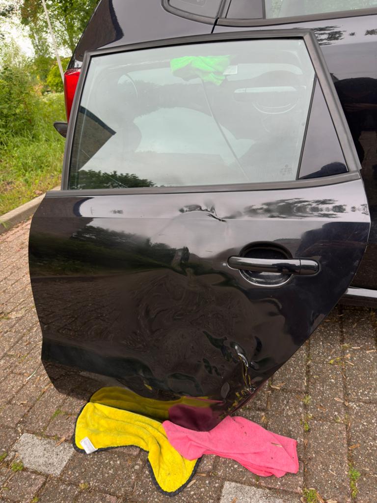 BESCHADIGD. Volkswagen polo 6r 2010, linker achterdeur, Ophalen, Gebruikt, Achter, Volkswagen