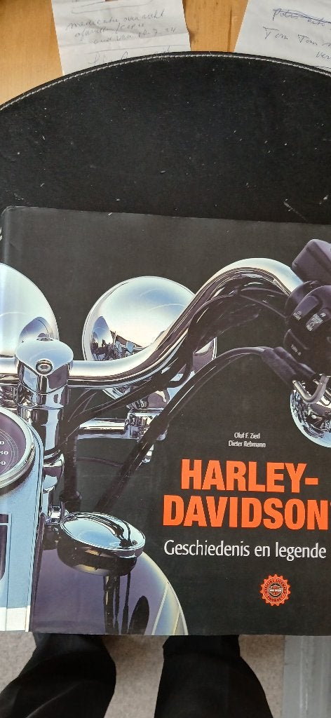 2 x NW. boeken HARLEY DAVIDSON GESCHIEDENIS + HD 90 (1903-, Ophalen of Verzenden, Nieuw, Diverse auteurs, Merk of Model