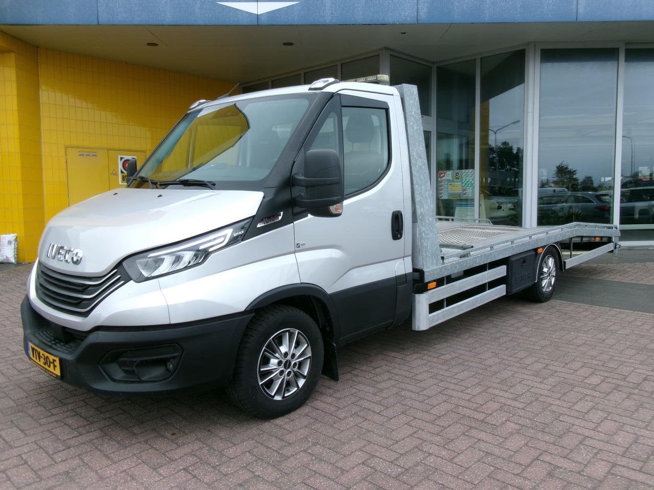 Iveco Daily 3.0 AUTOMAAT 210PK OPRIJWAGEN AUTOTRANSPORTER, Automaat, Gebruikt, Euro 6, 4 cilinders