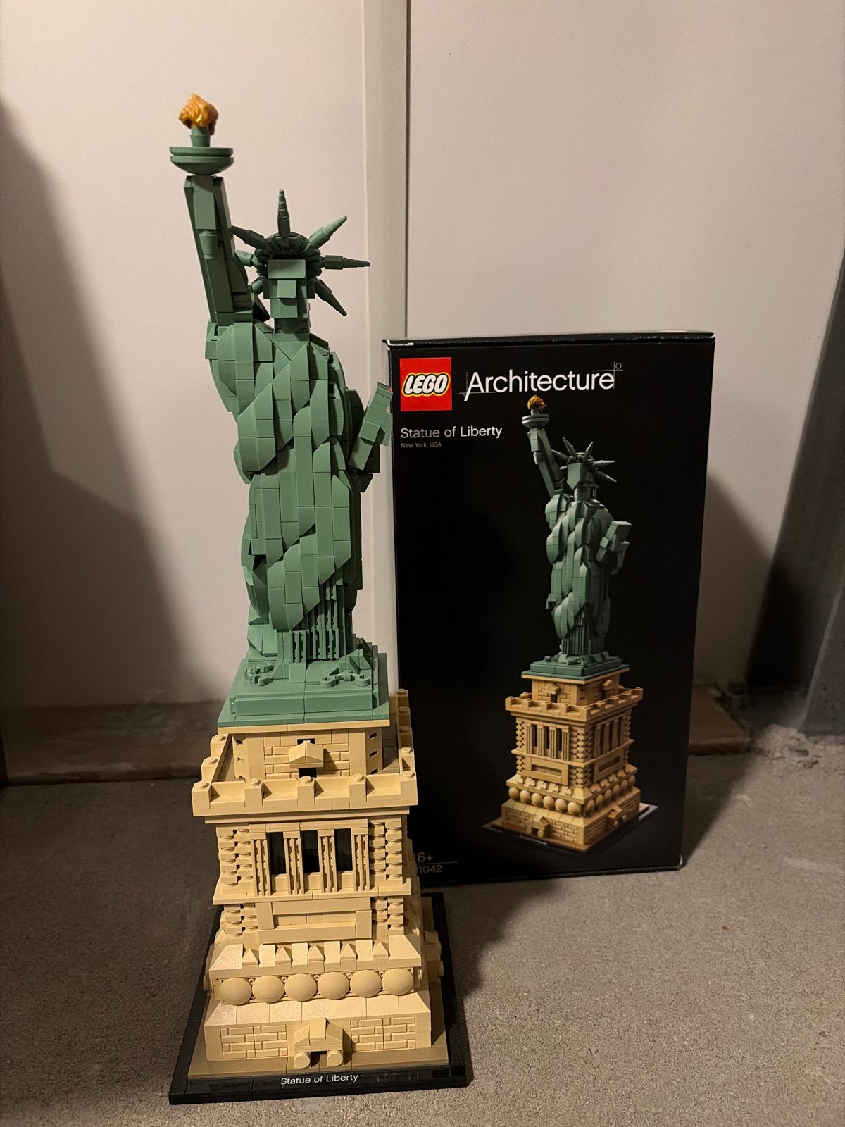 LEGO Architecture Vrijheidsbeeld (21042), Ophalen, Zo goed als nieuw, Overige merken