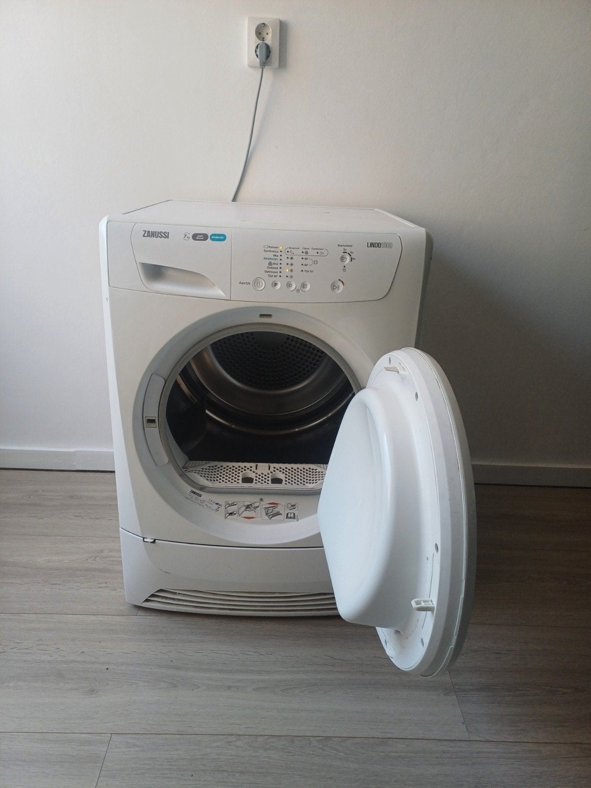 Zanussi 7kg lindo 1000 droger, Witgoed en Apparatuur, Ophalen, 6 tot 8 kg, Zo goed als nieuw, 85 tot 90 cm
