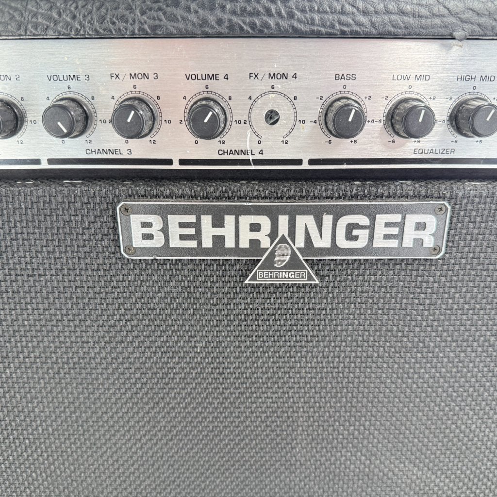 Behringer KX1200 Keyboard AMP | FX / Mon 4 knop afgebroken!, Behringer, Gebruikt, Support@behringer.com, Behringer (Music Tribe)
MusikhausstraÃŸe 1
94060 Pocking
Germany
