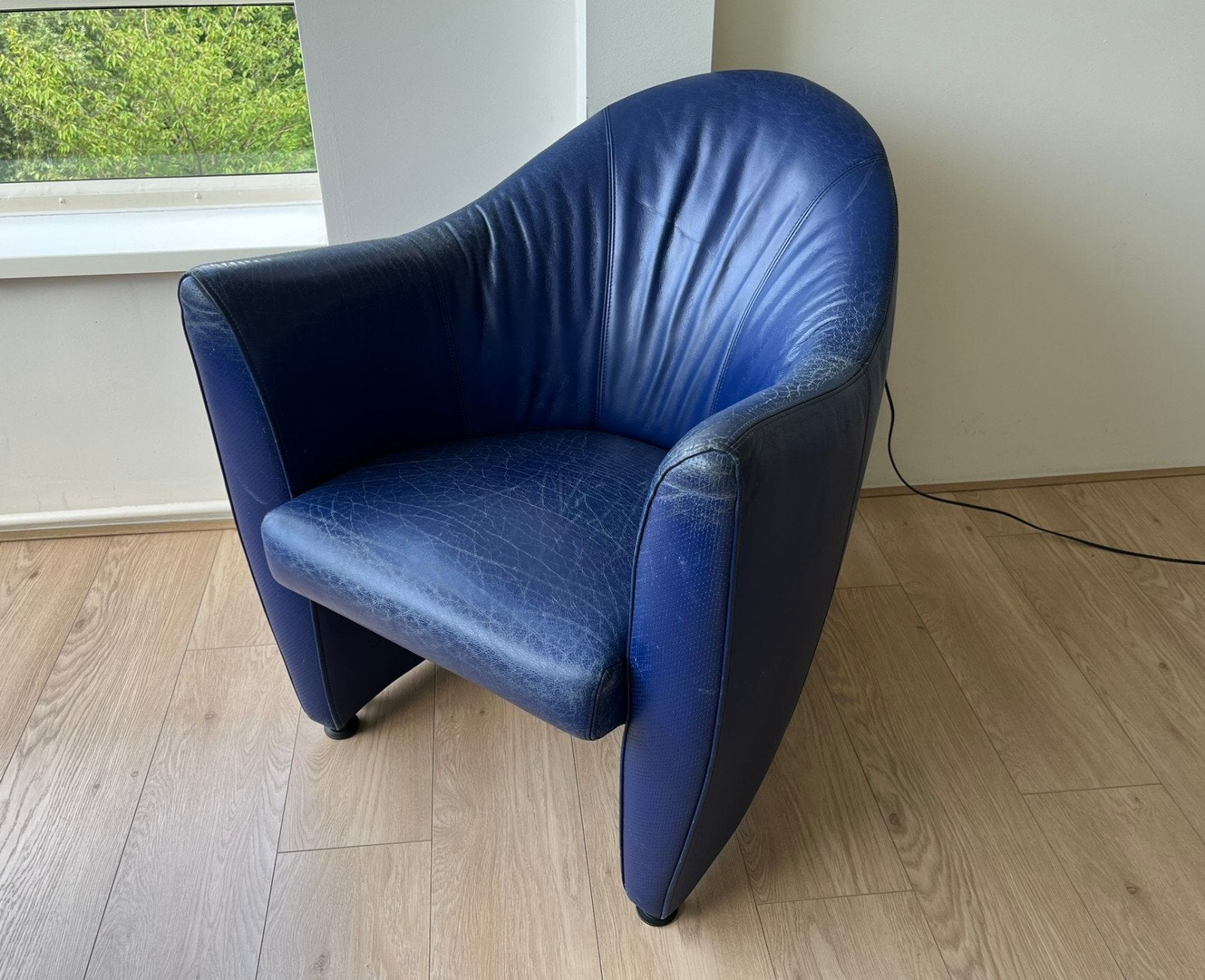 Leuke blauwe fauteuil van Leolux, type Sjamaan, Huis en Inrichting, Fauteuils, Gebruikt, 50 tot 75 cm, 75 tot 100 cm, Ophalen