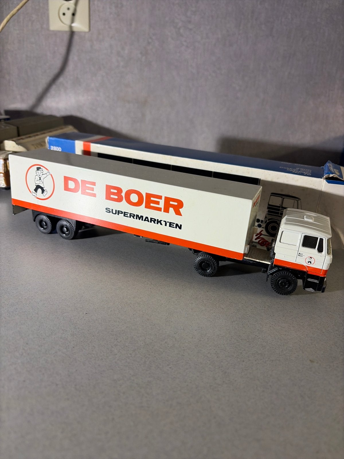 Lion Car DAF 2800 De Boer Supermarkten vrachtwagen, Hobby en Vrije tijd, Ophalen of Verzenden, Zo goed als nieuw, Bus of Vrachtwagen