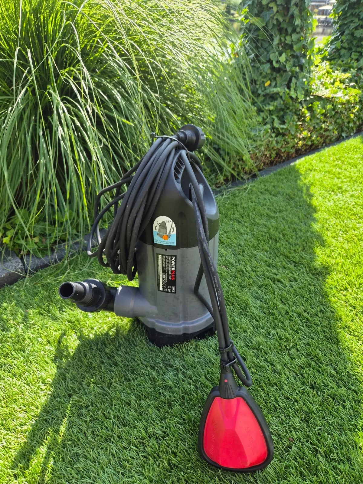 POWERPLUS Dompelpomp 750W - Ideaal voor waterafvoer, Ophalen of Verzenden, Gebruikt, Elektrisch, Dompelpomp