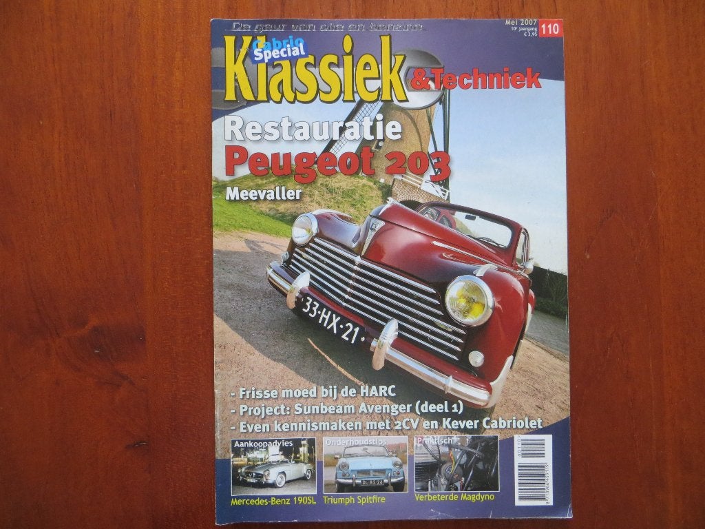 Klassiek & Techniek 110 Peugeot 203, Triumph Spitfire, 2CV6, Ophalen of Verzenden, Nieuw, Peugeot