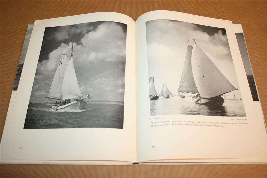 Alle zeilen bij. Zeilsport in beeld., Boeken, Ophalen of Verzenden, Gelezen, Watersport en Hengelsport