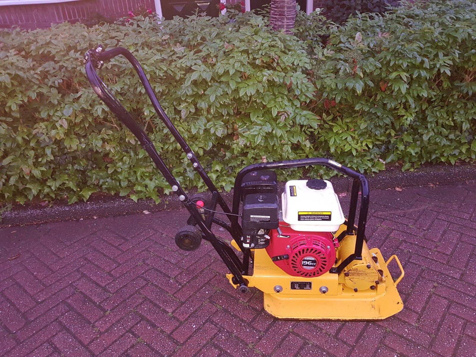 Trilplaat te huur., Ophalen
