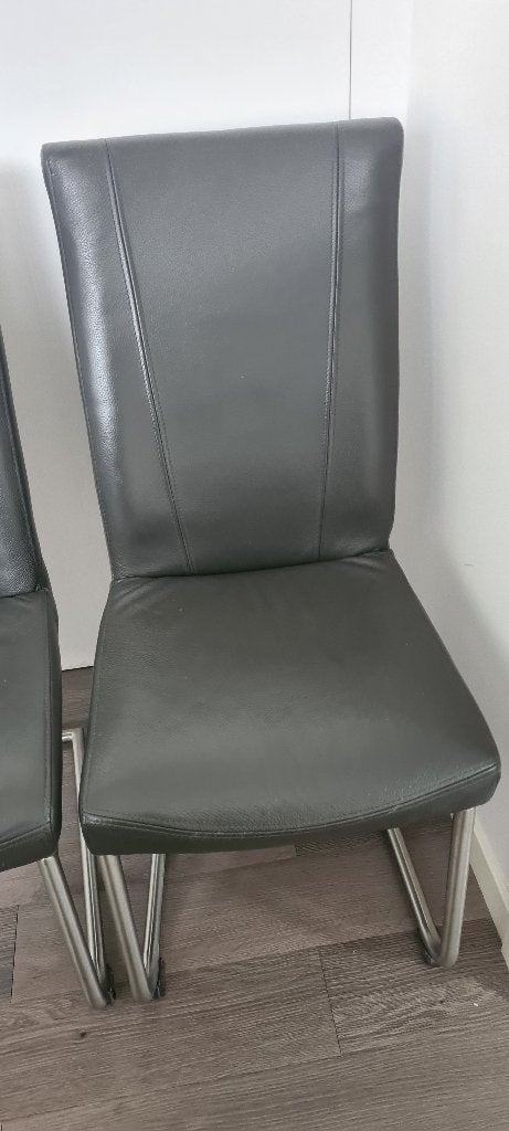 Leren stoelen 15 euro per stuk, Ophalen, Gebruikt, Twee, Leer