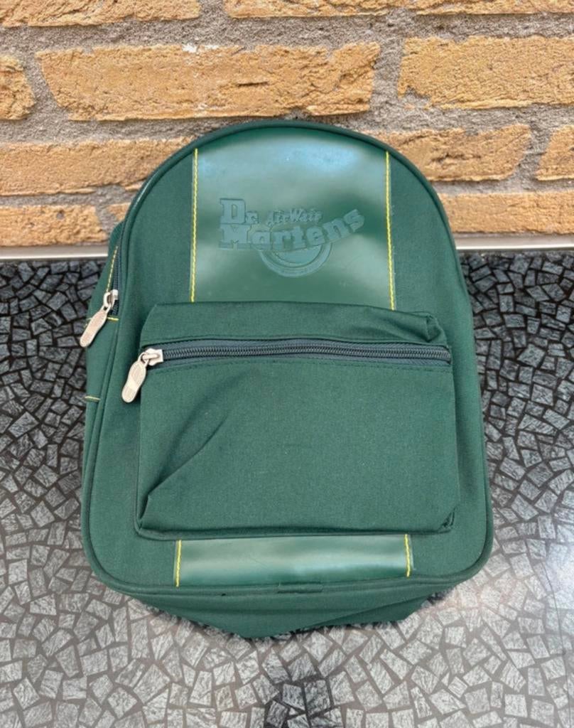 Dr. Martens groen canvas rugzakje - Nieuwstaat, Overige merken, Minder dan 30 cm, 25 tot 40 cm, Nieuw