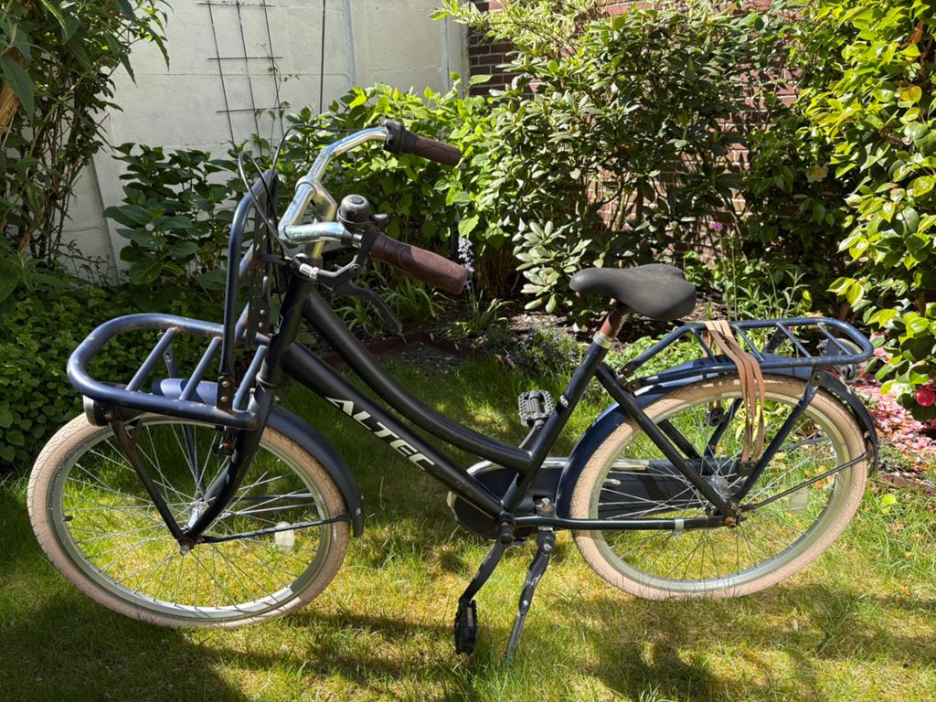 Altec Urban meisjesfiets, donkerblauw, 24 inch, Fietsen en Brommers, Fietsen | Dames | Omafietsen, Minder dan 47 cm, Ophalen, Gebruikt