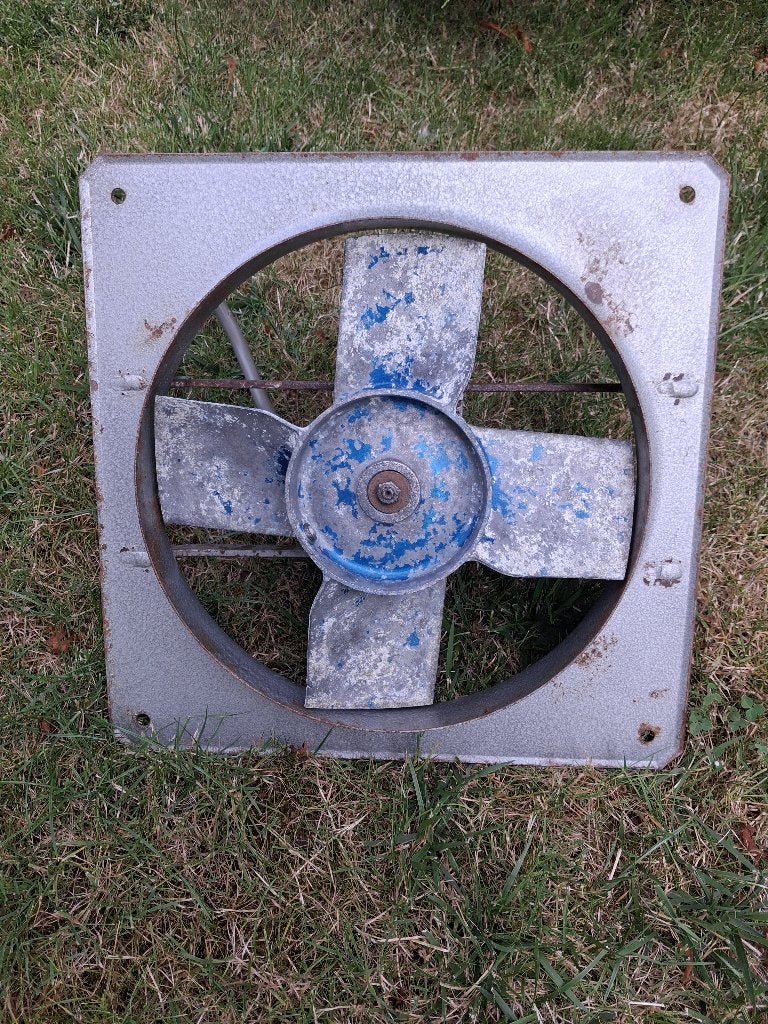 Oude stalventilator, Ophalen, Gebruikt, Afzuiger