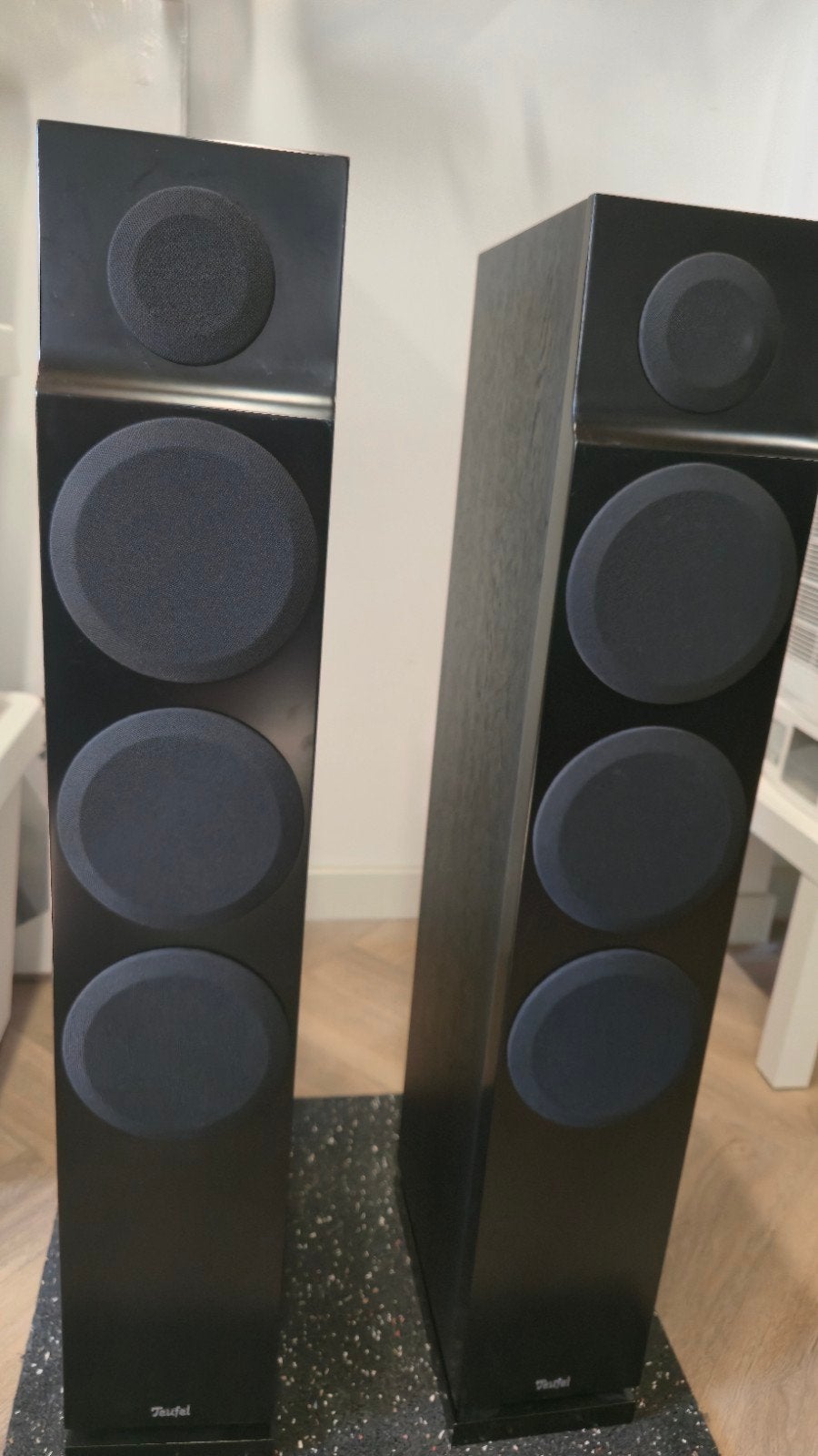 Teufel T 400 Mk2 Vloerstaande Luidsprekers - Zwart, Vloerstaande luidspreker, Zo goed als nieuw, Geschikt voor surround/home cinema