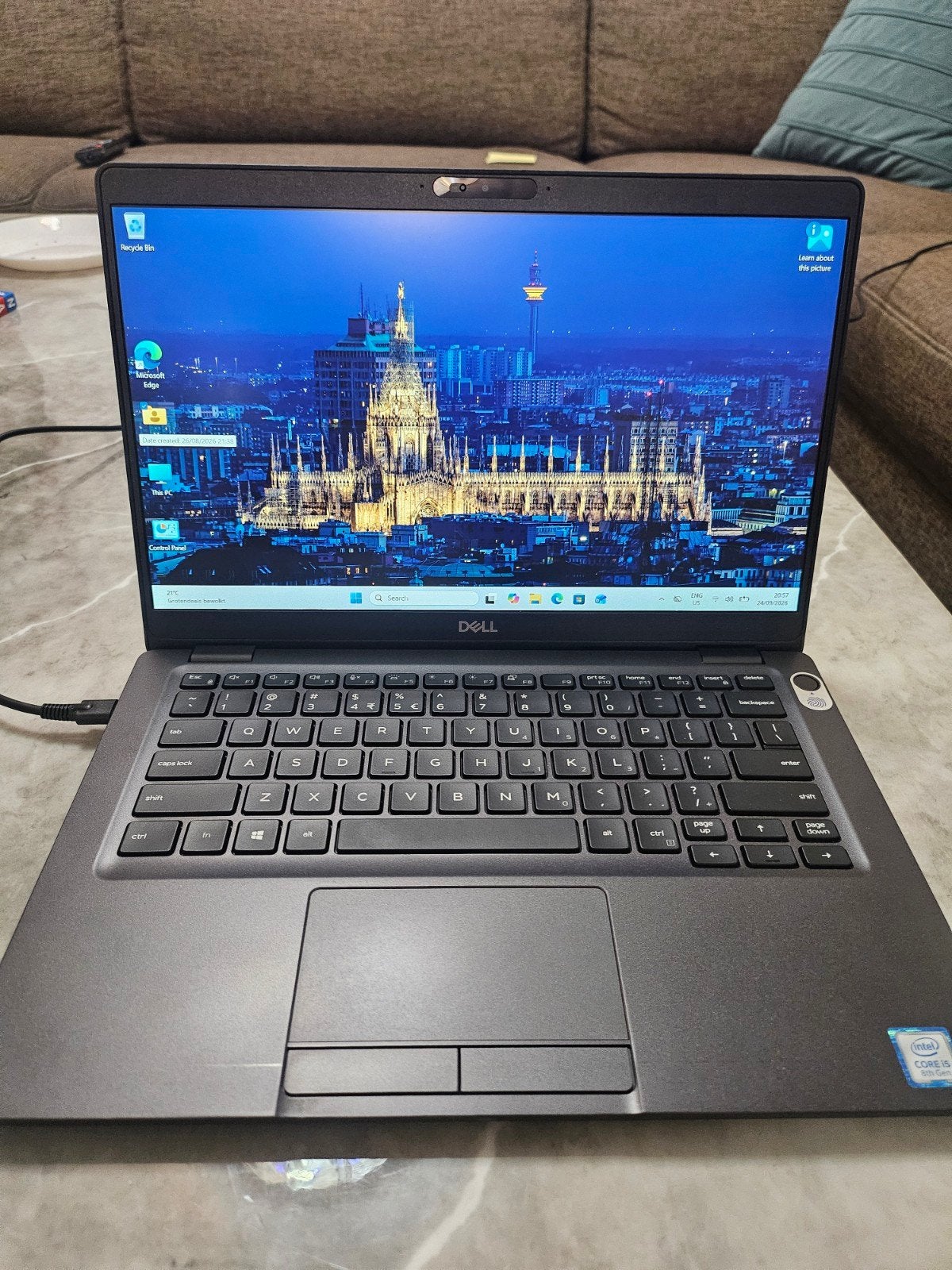 Dell Latitude 5300 i5-8265U 8GB RAM 512GB SSD, Intel Core i5-8265U, Qwerty, 8 GB, 13 inch