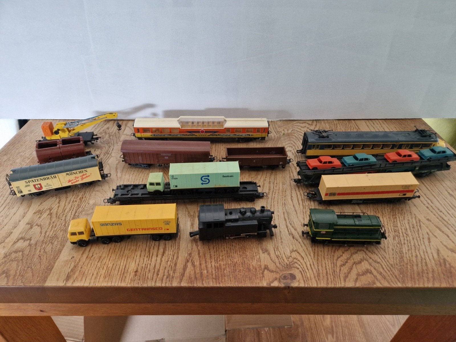 Diverse H0 wagons en locomotieven, Hobby en Vrije tijd, Modeltreinen | H0, Gebruikt, Gelijkstroom, Jouef, Wagon