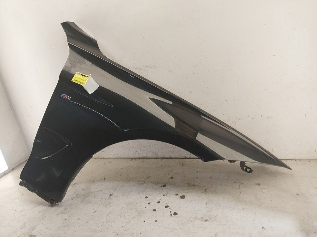 Spatbord Rechts Voor BMW 3 serie (F30) 2018 41007329542, Gebruikt, Petuelring 130, München 80809, , Duitsland, BMW, Bayerische Motoren Werke AG
