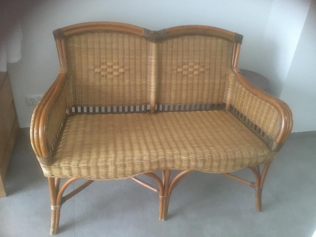 Rotan zitbankje, Huis en Inrichting, Banken | Sofa's en Chaises Longues, Ophalen, Gebruikt, Minder dan 75 cm, Tweepersoons