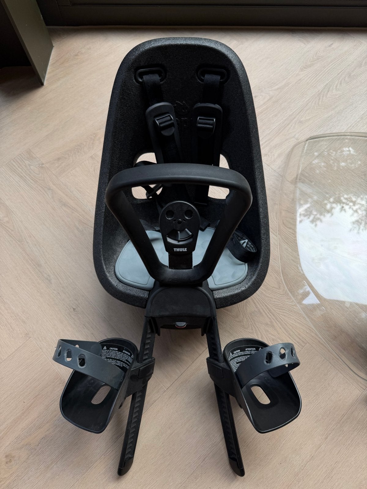 Thule Yepp Nexxt Mini fietszitje met windscherm, Ophalen, Gebruikt, Voorzitje, Voetsteuntjes