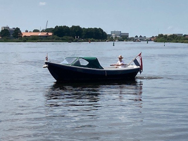 Stalen vlet (type Blomvlet), Watersport en Boten, Sloepen, Staal, Binnenboordmotor, 1.00 - 1.50 meter, Diesel