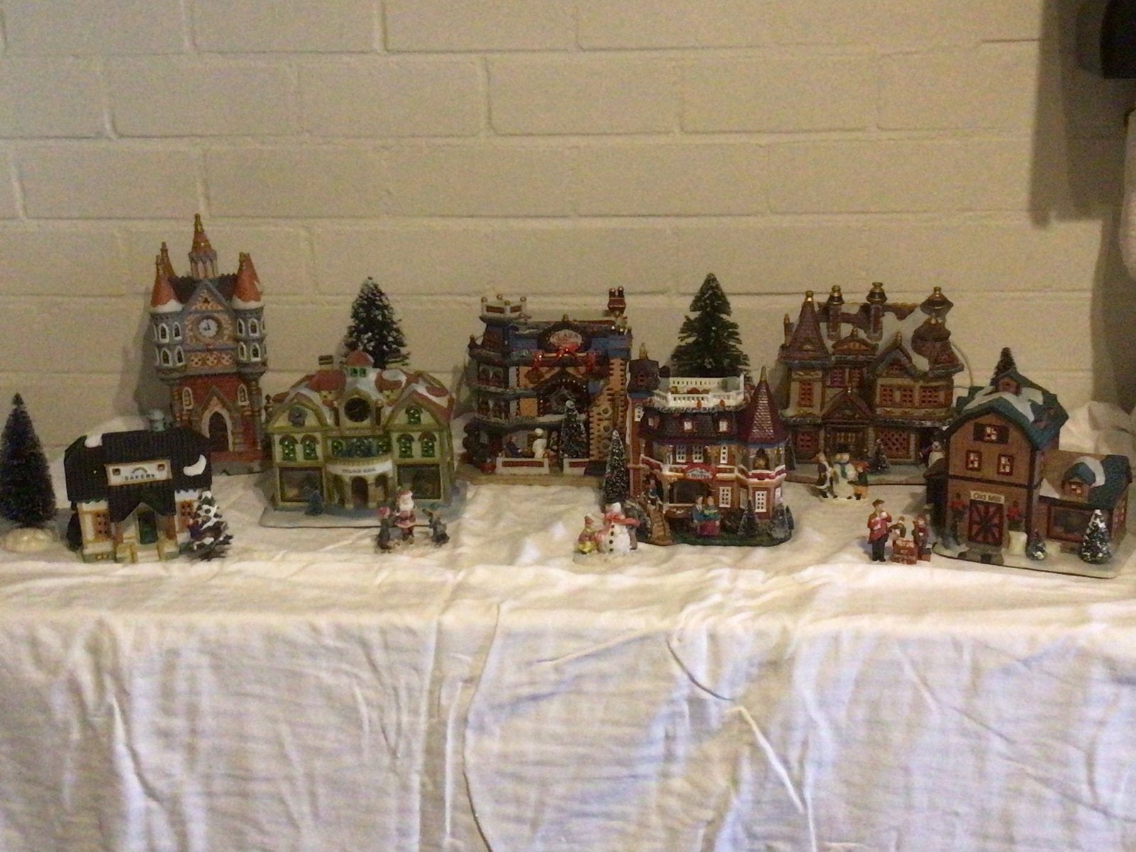 Kerstdorp dickensville en lemax huisjes, Diversen, Ophalen of Verzenden