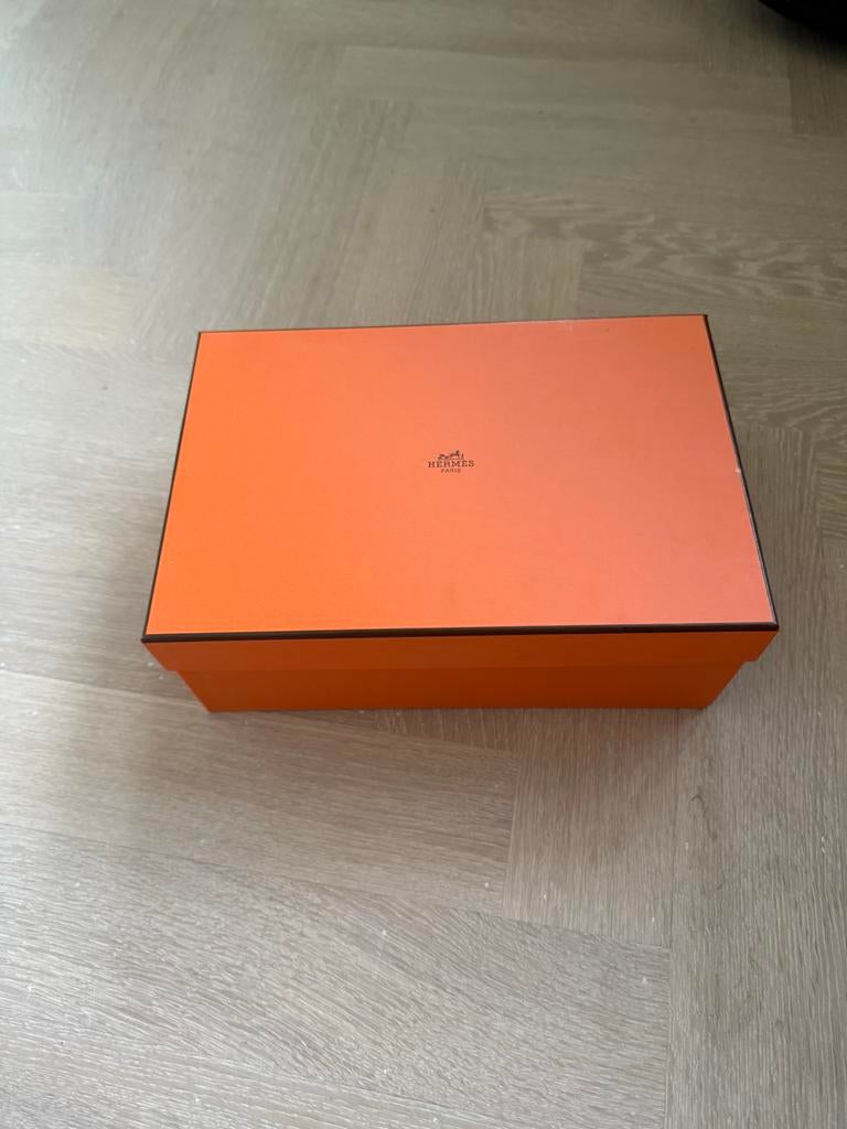 Hermes Chypre Sandalen Maat 37 - Goede Staat, Ophalen of Verzenden, Zo goed als nieuw, Zwart, Sandalen of Muiltjes
