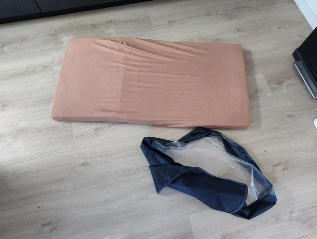 Opvouwbaar campingmatras 60x120 cm, Caravans en Kamperen, Ophalen, Zo goed als nieuw, 1-persoons