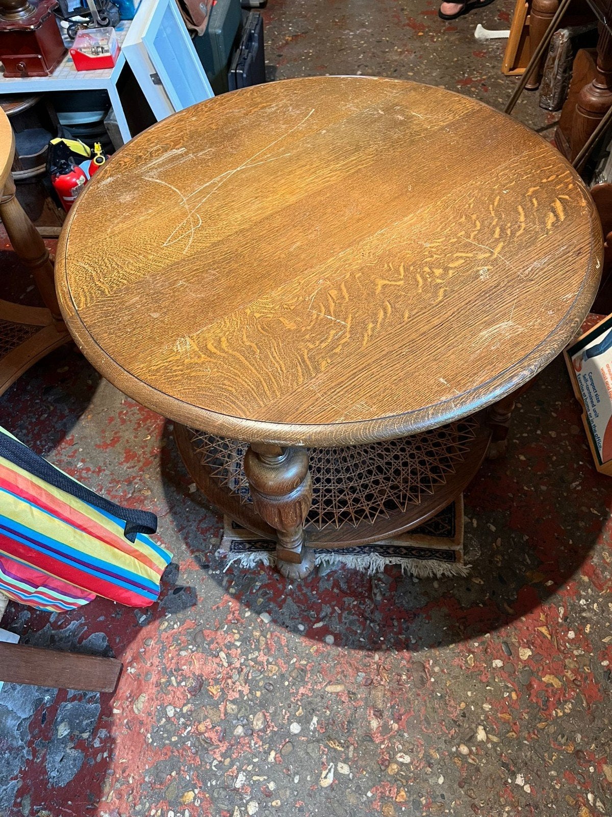 Antieke houten salontafel met rotan onderblad, Antiek en Kunst, Ophalen